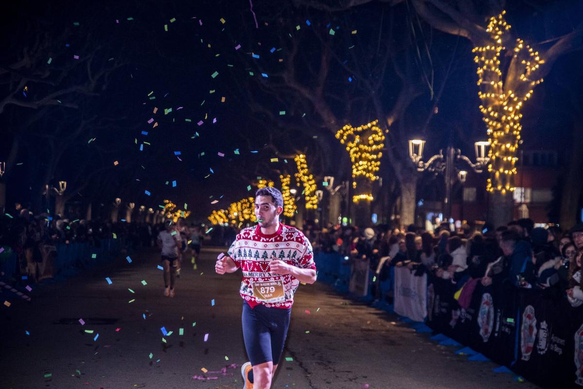 Troba't a les fotos de la Sant Silvestre de Berga
