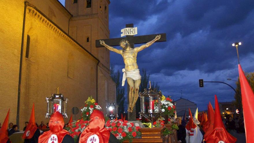 Spanisch lernen: Wann sieht man auf Mallorca aus &quot;wie Christus am Kreuz&quot;?