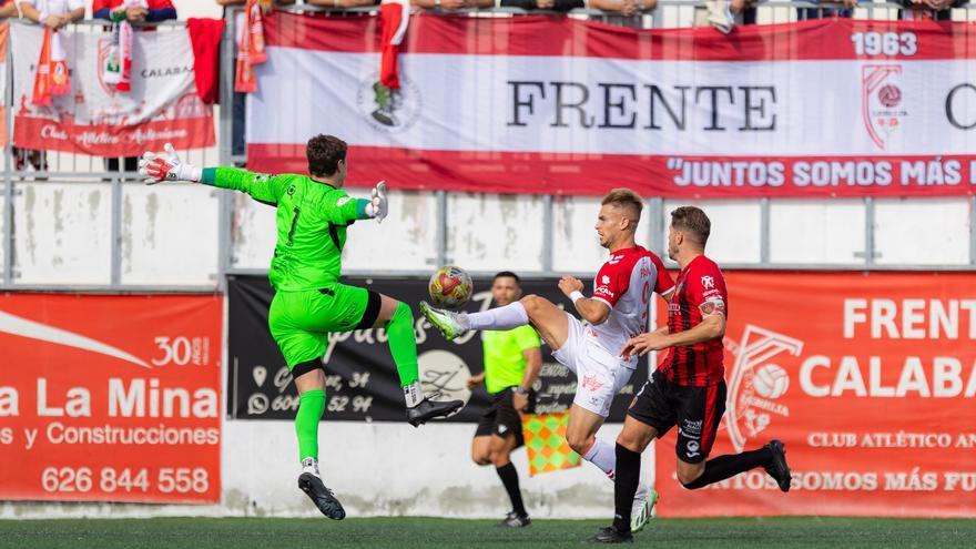 El Salerm Puente Genil se desploma en Lebrija