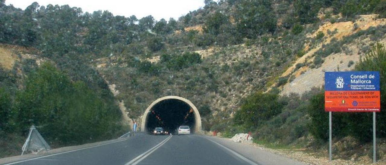 Entrada al túnel de Son Vic, en el municipio de Calvià.