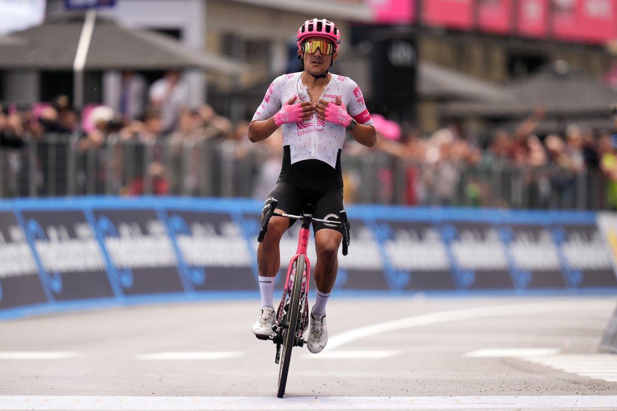 Richard Carapaz ganó la 11ª etapa del Giro