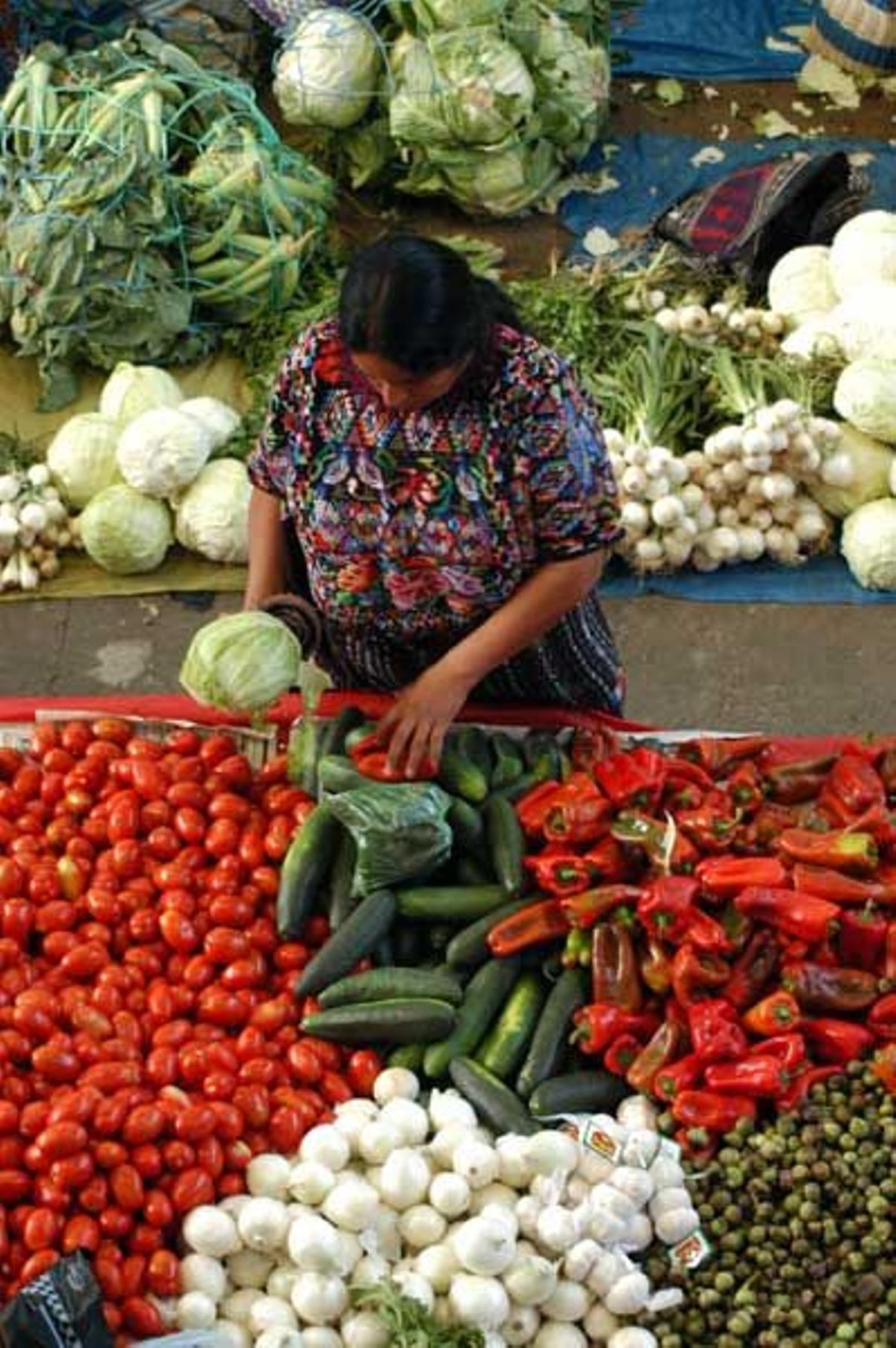 Puesto de verduras en el mercado de Chichicastenango.