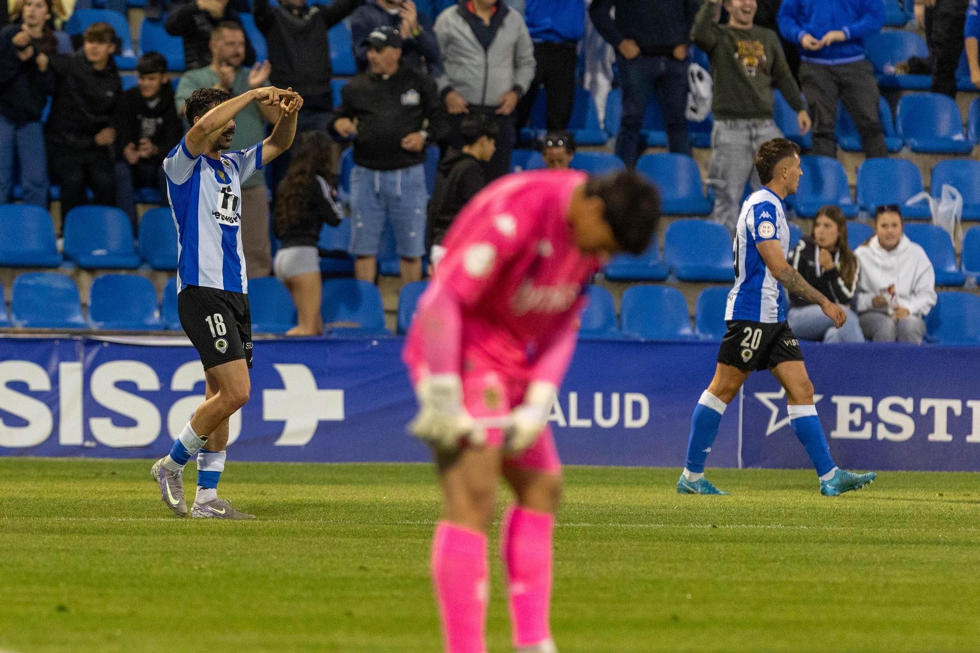 El Hércules derrota al Alcorón con dos goles en la segunda parte