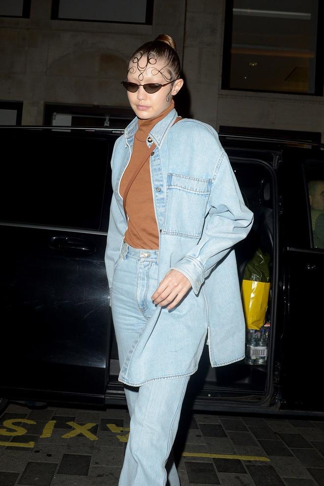 Gigi Hadid con peinado moderno en Londres