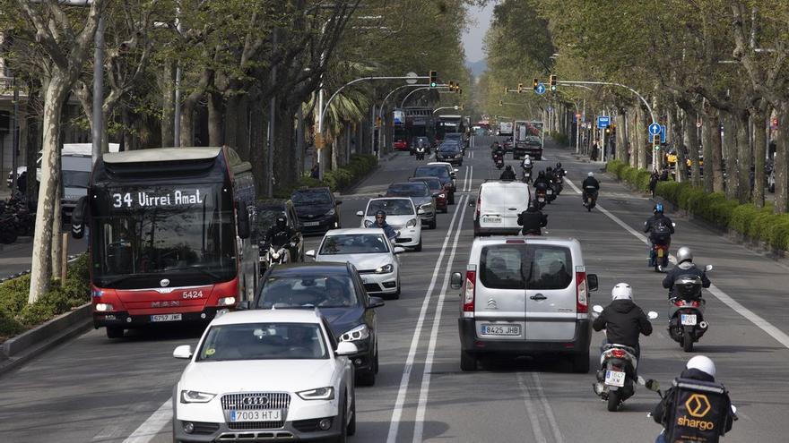 Barcelona estrangula el espacio al coche desde hace 15 años con la movilidad metropolitana sin resolver