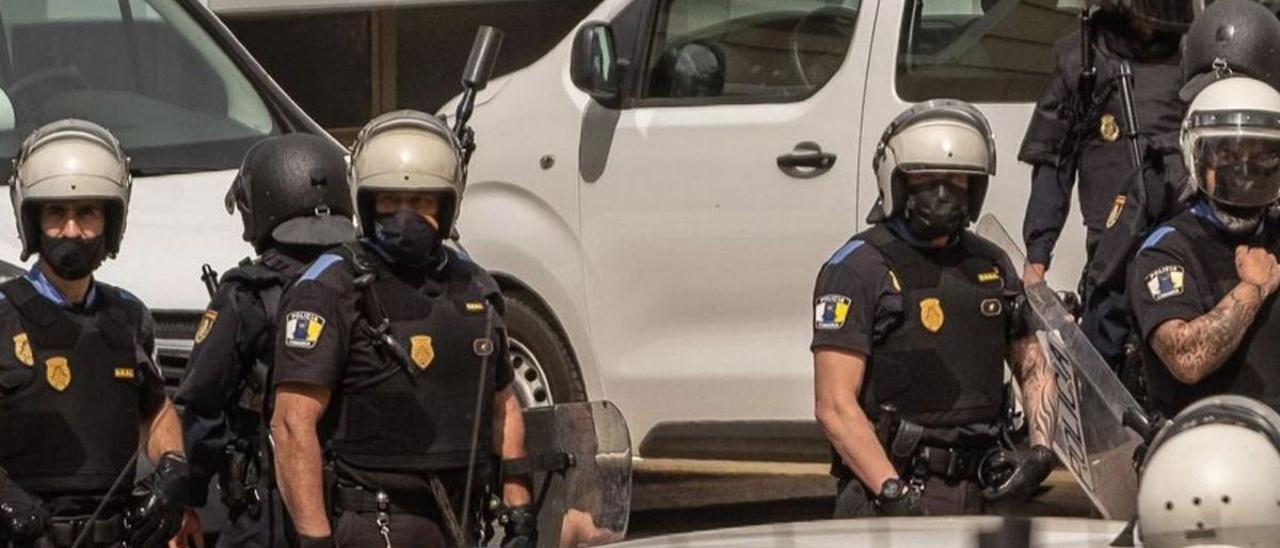 Policías locales de La Laguna.