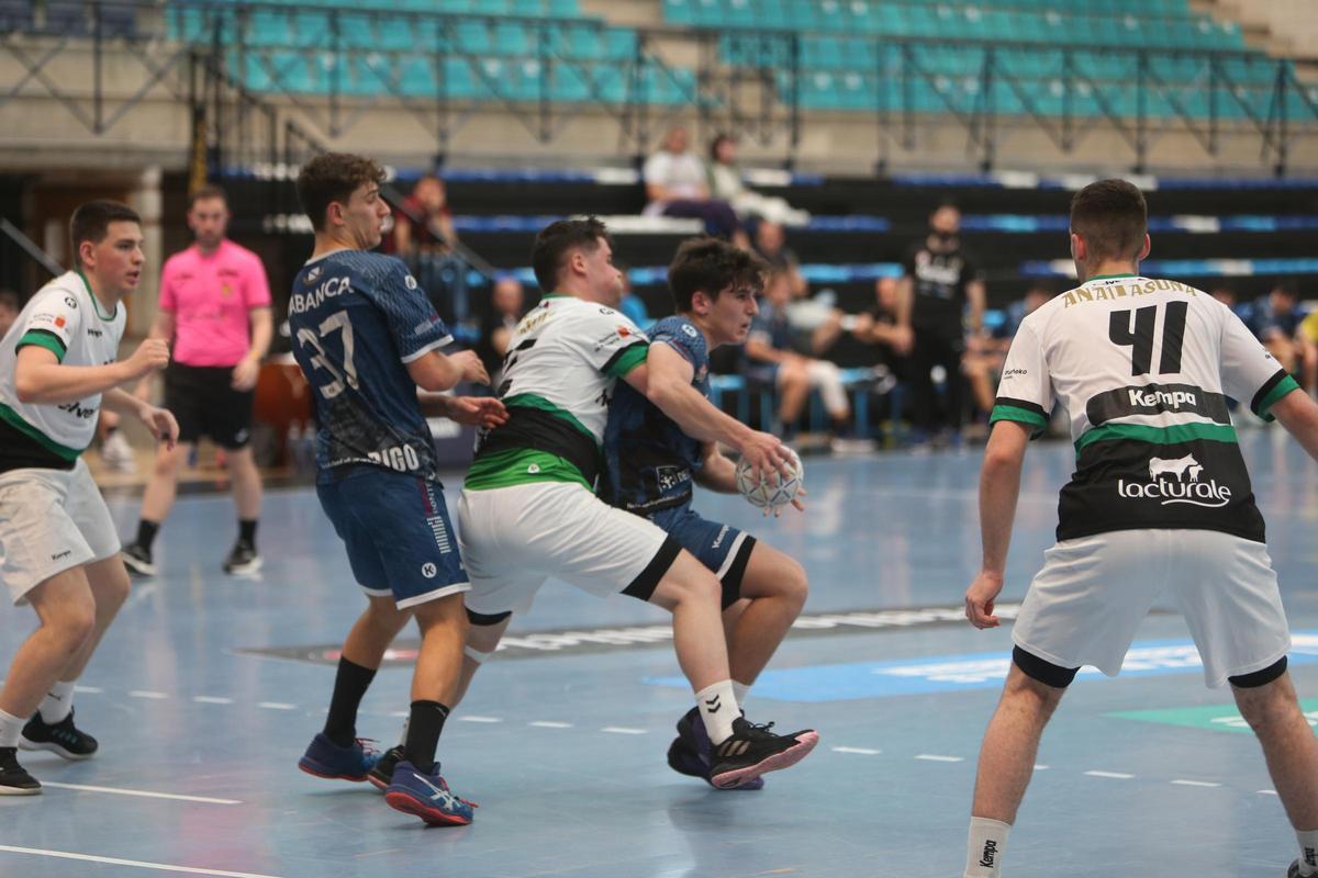 Las imágenes del Sector Juvenil de Balonmano. Luceros-Anaitasuna