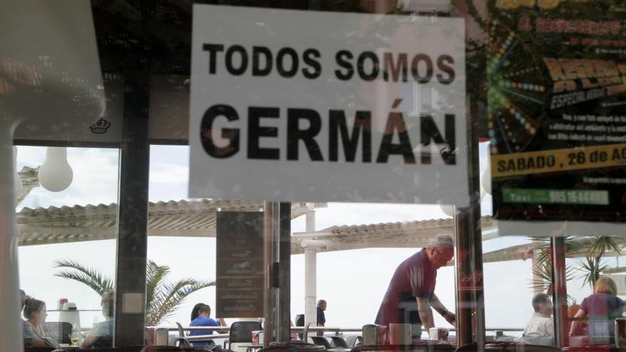 Un cartel con el lema &quot;Todos somos Germán&quot;.