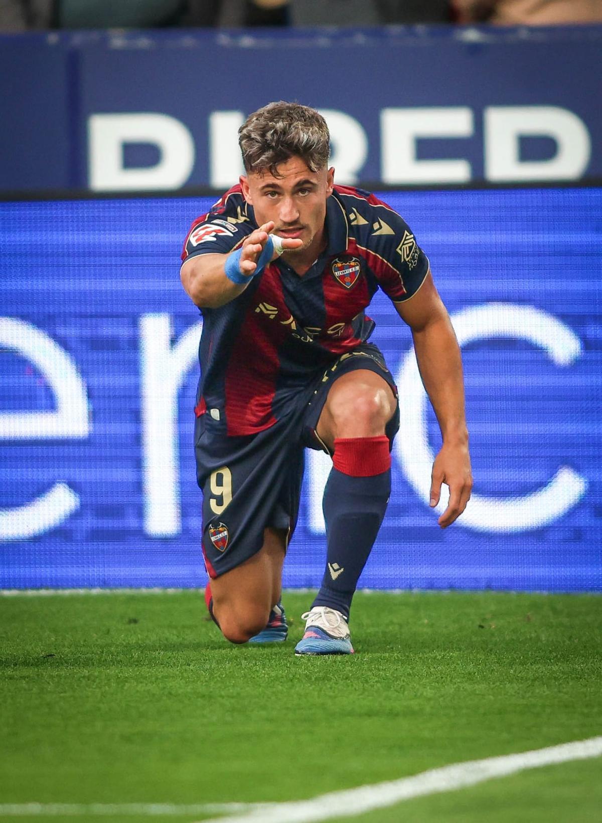 Todas las fotos del Levante - Sevilla en el Ciutat de València