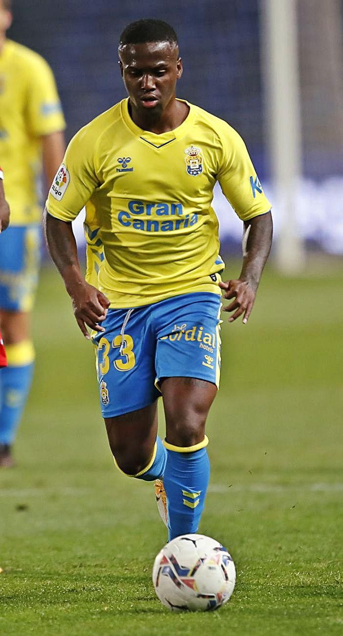El lateral de la UD Jonathan Silva Vieira ante el Girona. | | LP/DLP
