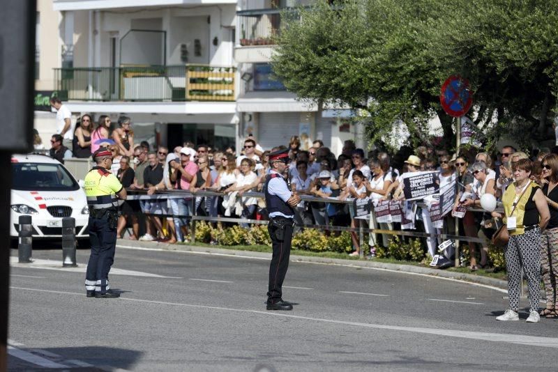 Homenaje a las vííctimas de Cambrils