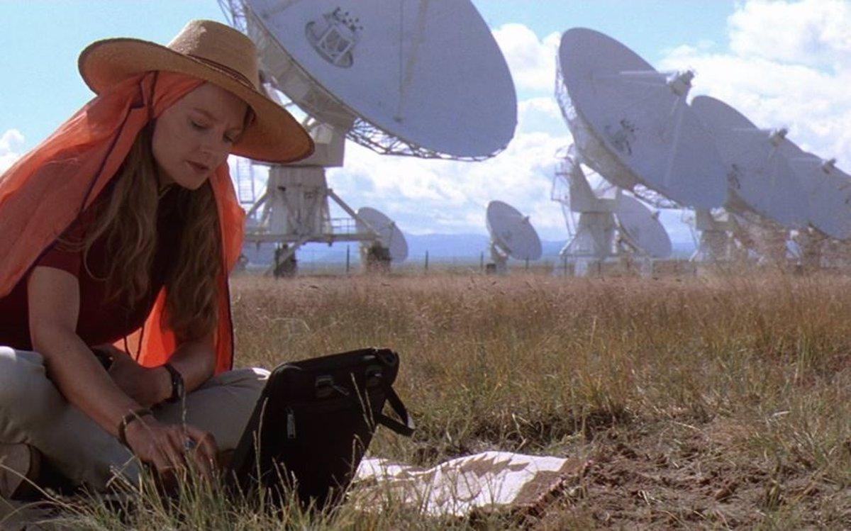 Jodie Foster, en un fotograma de 'Contact', de Robert Zemeckis