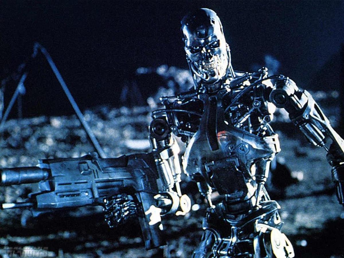 Robert Patrick encarnaba al T-1000, un villano de metal líquido.