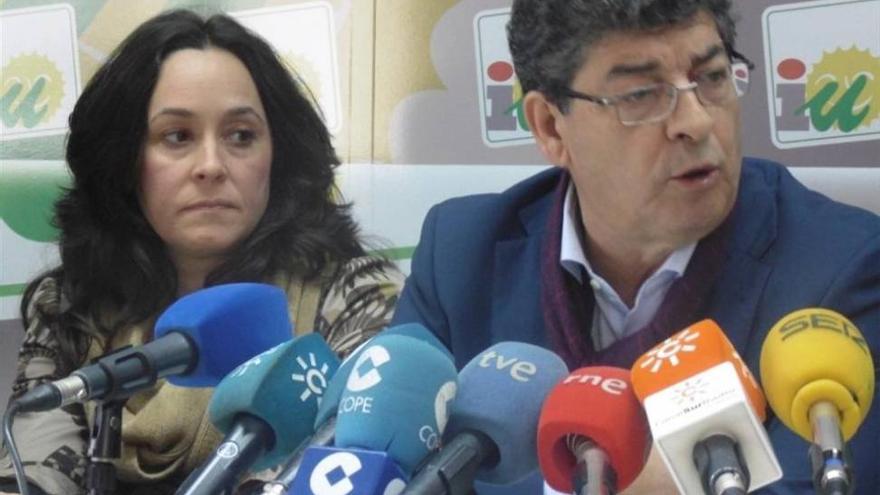 Valderas anuncia que no irá en la lista de IU al Parlamento