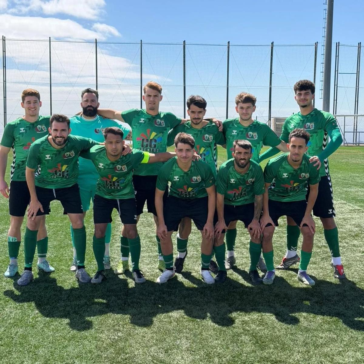 Alineación de la UD Hermigua /CD Agulo en el partido en el que uno de sus futbolistas ha sido agredido.