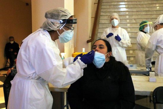 Comença el cribatge massiu a Figueres per detectar casos asimptomàtics de Covid-19