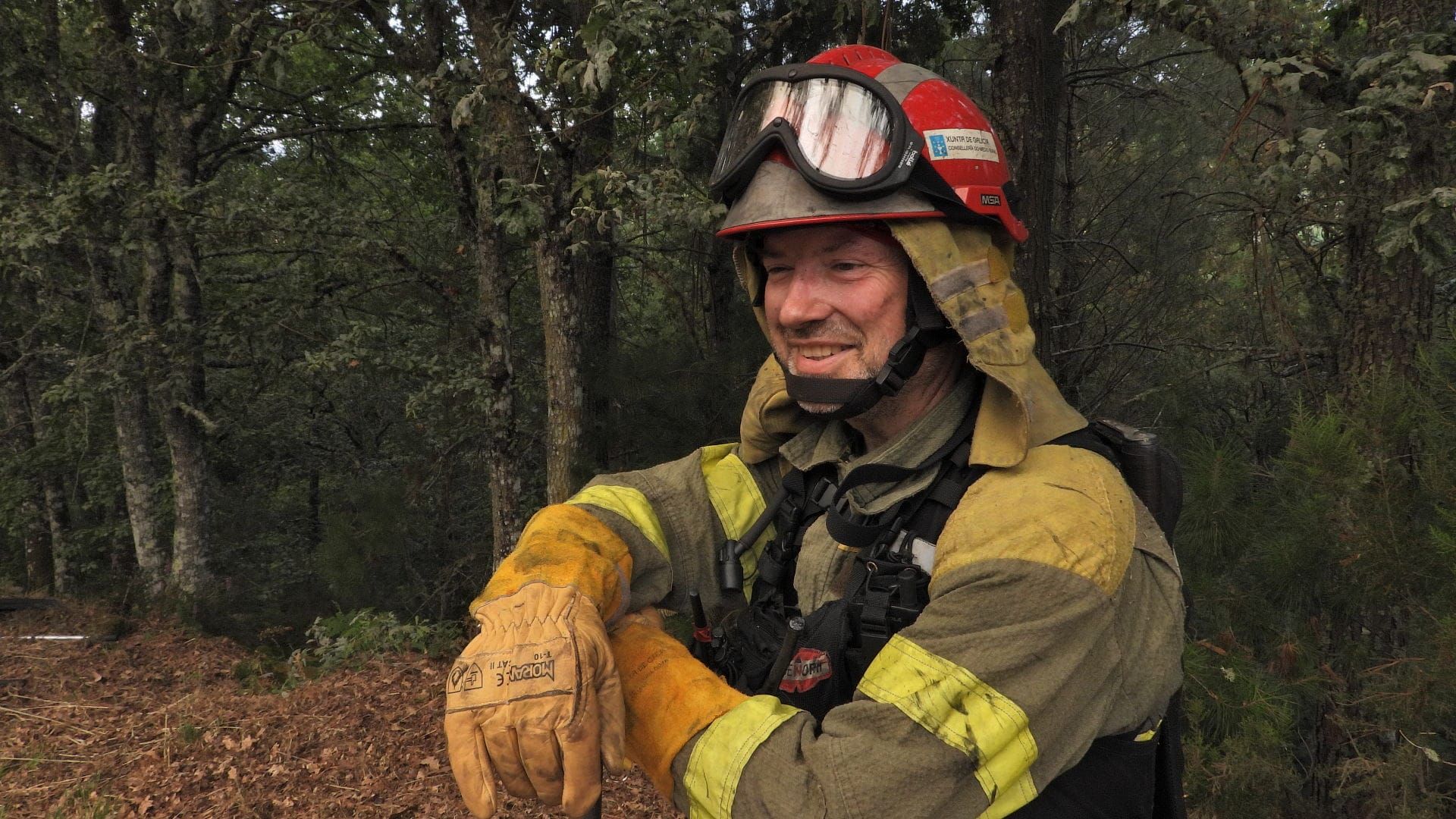 Activos tres incendios en la zona cero de la ola de calor en Galicia