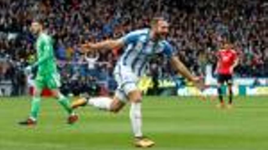 El Huddersfield fa més líder el Manchester City