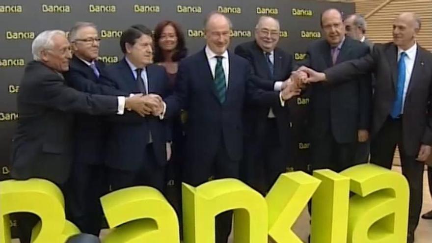 El juez procesa a Rato junto a la excúpula de Bankia por la salida a Bolsa