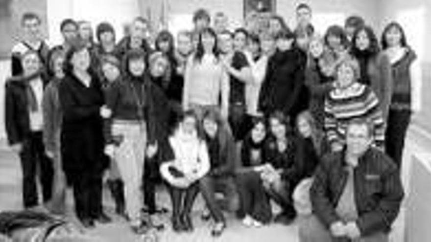 Unos 40 alumnos franceses visitan Don Benito