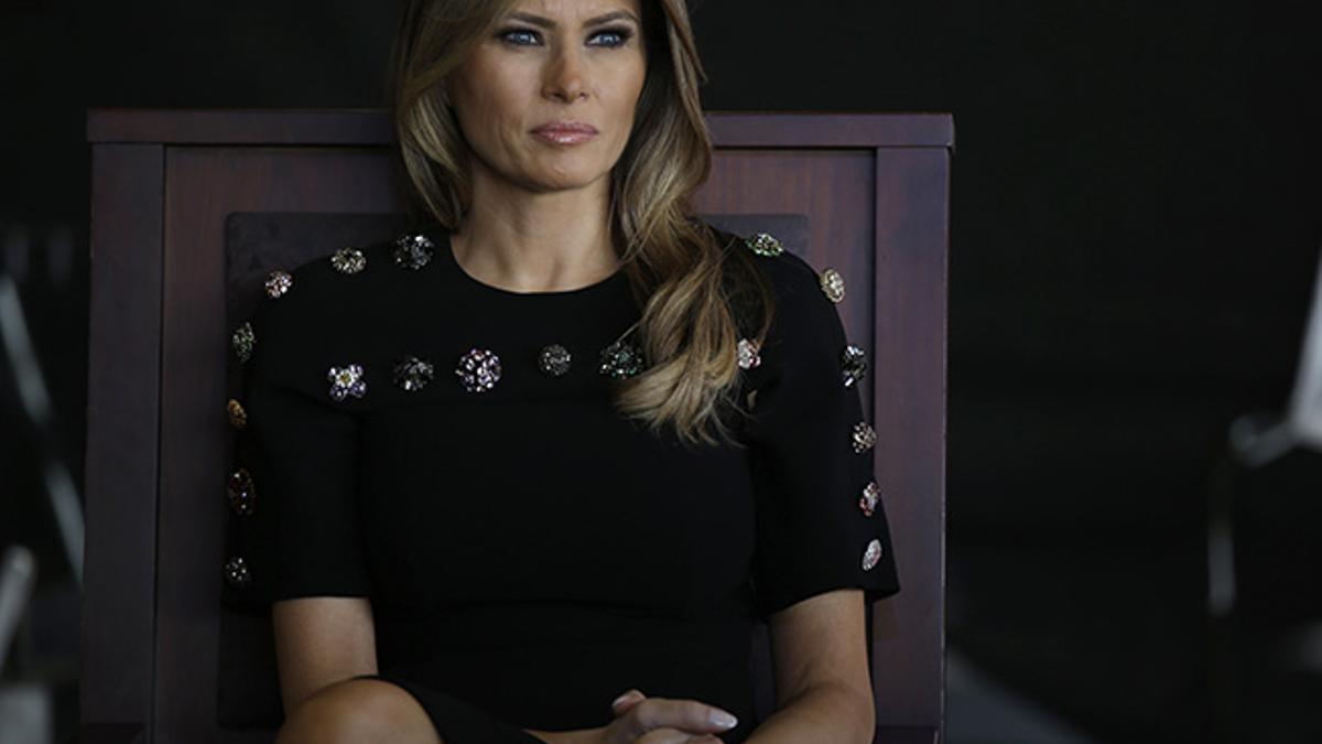 Melania Trump durante un viaje oficial