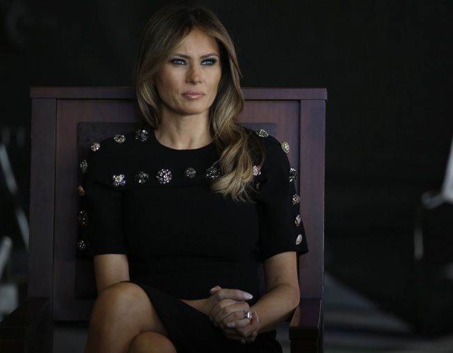 Melania Trump durante un viaje oficial