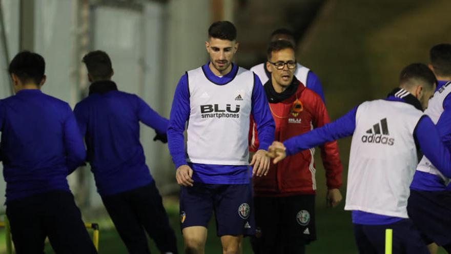 Cristiano Piccini, durante un entrenamiento en la ciudad deportiva.