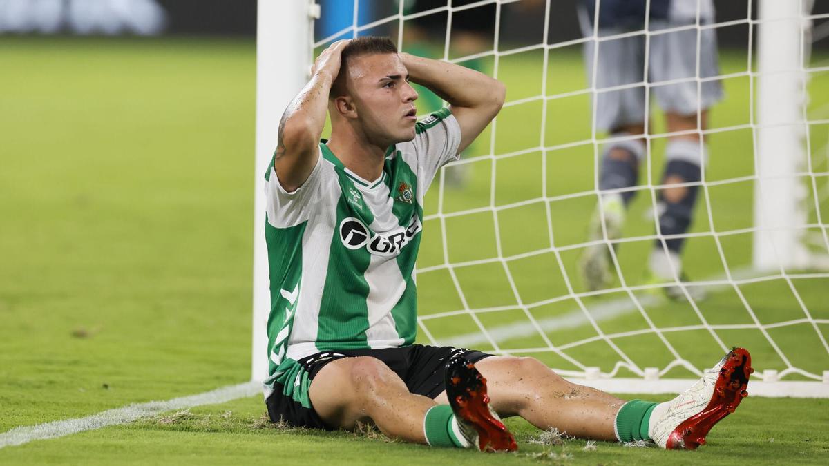 Pablo García, durante el Betis-Real Sociedad de Liga en La Cartuja