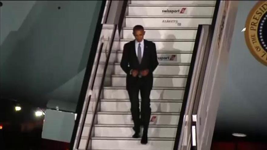 Obama aterriza en Lima