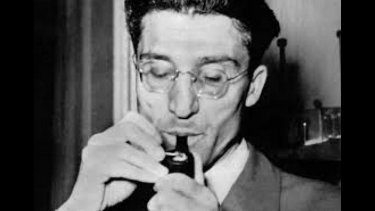 El escritor Cesare Pavese