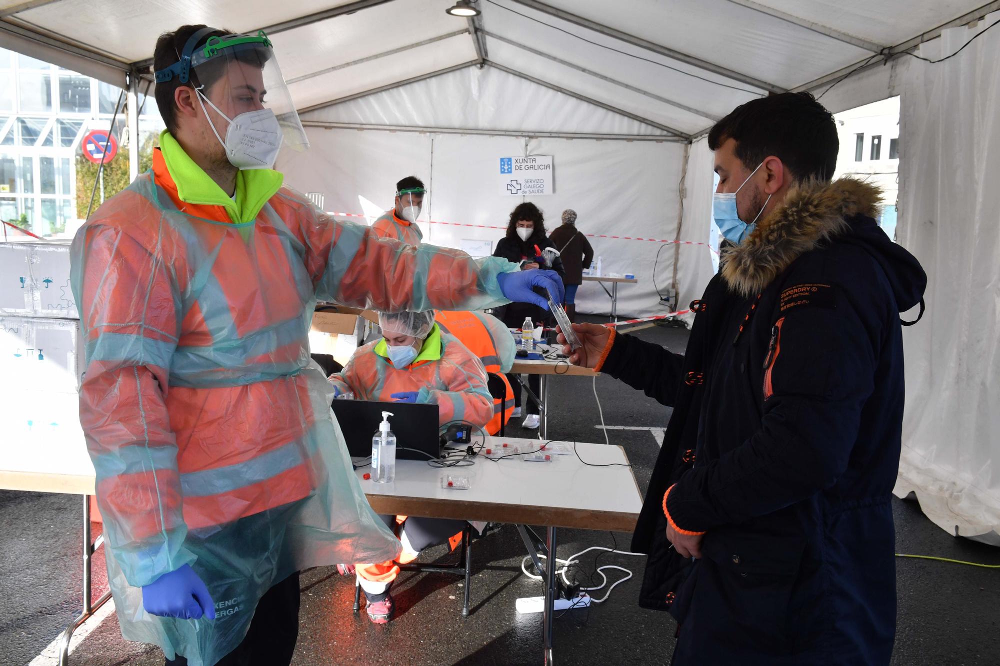 Arranca en A Coruña el nuevo cribado en busca de positivos en COVID