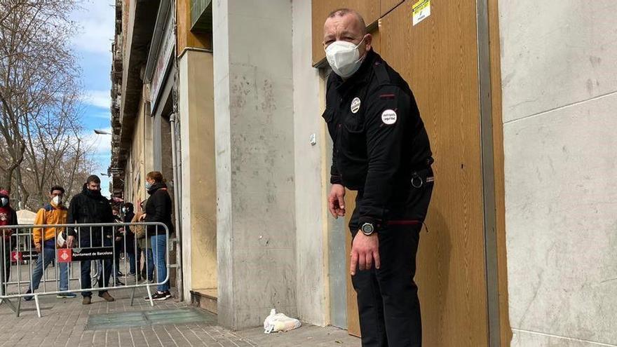 El vigilante de seguridad vigilante del gimnasio de Sant Pau que ha impedido el ataque.