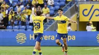 Súper Romero, verbena defensiva y un punto de locura para la UD Las Palmas (2-2)