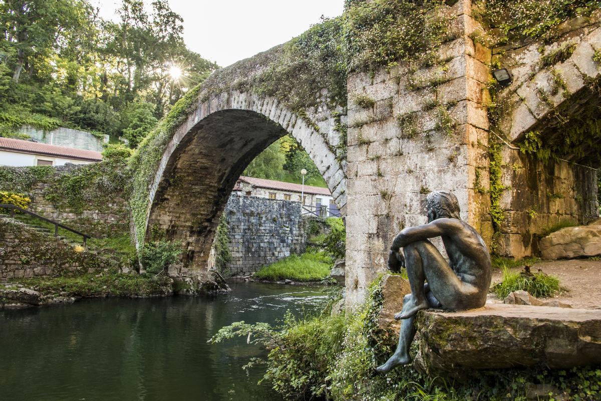 Estatua del Hombre Pez en Liérganes