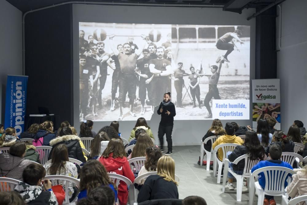 El CEIP Arteixo en Riazor con Valores Branquiazuis