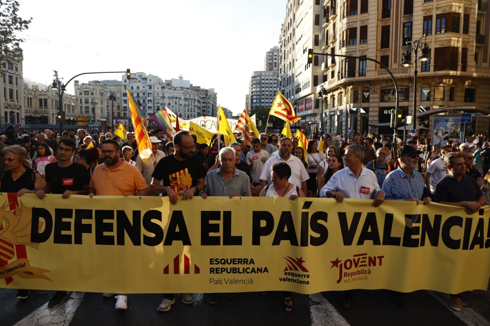 Todas las fotografías de la manifestación del 9 d'Octubre en València
