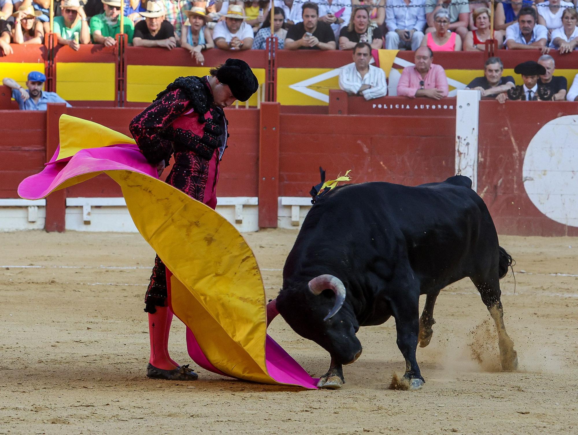 Corrida de toros del viernes 23 de junio; "El Juli", Roca Rey y Tomás Rufo