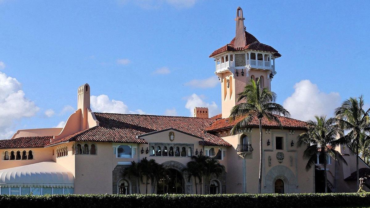 08 August 2022, US, Palm Beach: A view of the former US President Donald Trump&#039;s Mar-a-Lago resort in Palm Beach, Florida. Trump said that the FBI searched Mar-a-Lago, his private club and residence and broke open a safe. Photo: Charles Trainor Jr/Miami Herald via ZUMA Press Wire/dpa Charles Trainor Jr/Miami Herald / DPA 08/08/2022 ONLY FOR USE IN SPAIN