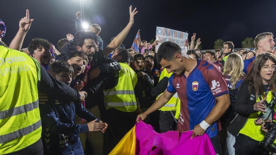 Jesús Clemente, el único superviviente del último ascenso a Segunda del Eldense