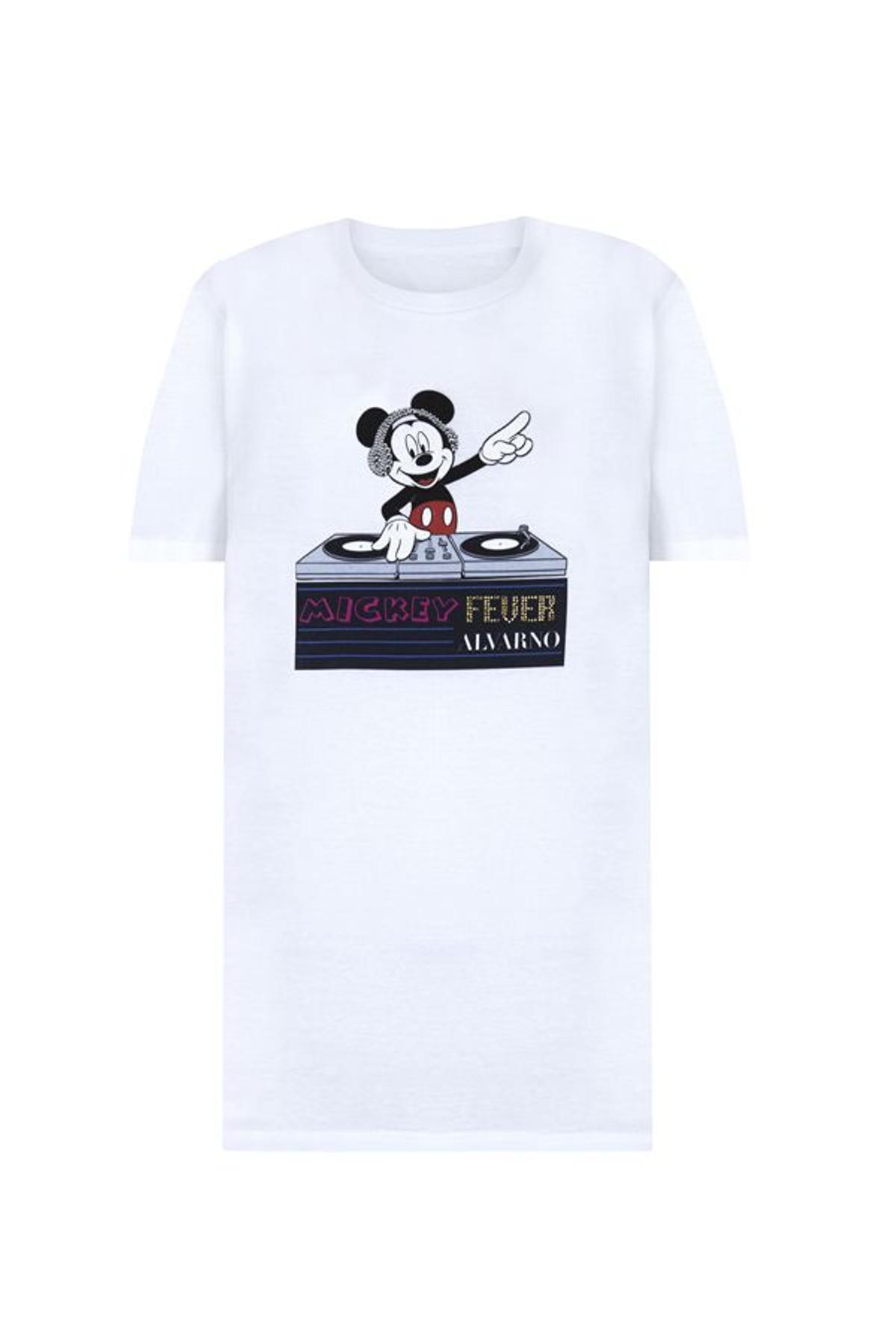 Camiseta de Mickey mouse diseñada por Alvarno
