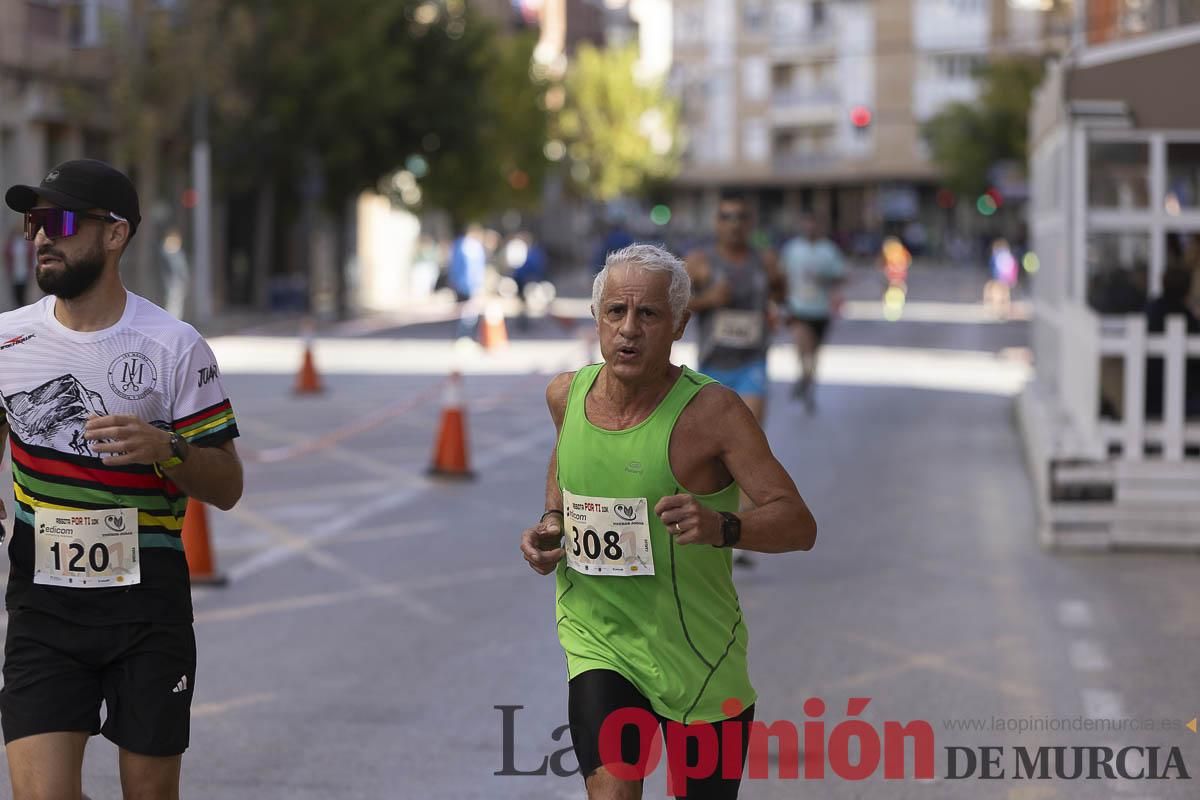 Carrera '10K Assota por ti' en Caravaca (salida y giro primera vuelta)
