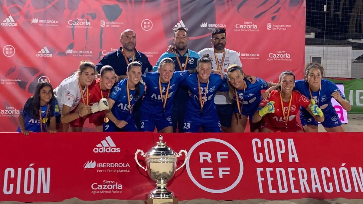 El AIS Playas de San Javier celebra el título de la Supercopa de España de fútbol playa