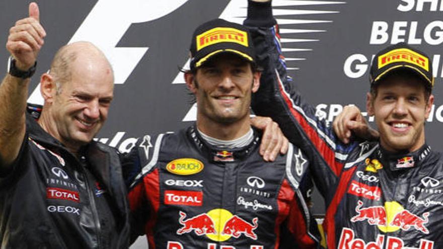 Adrian Newey junto a Webber y Vettel.