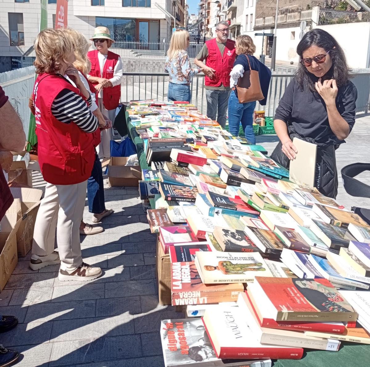 Una vecina elige el libro
