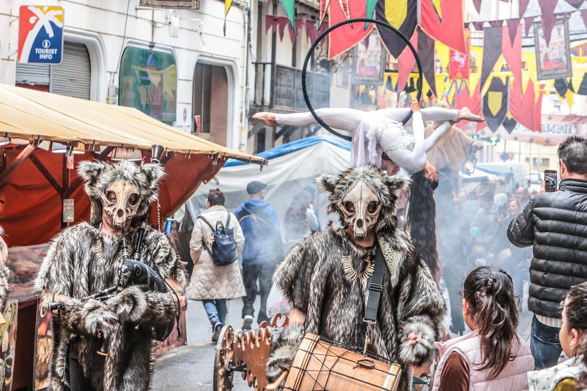 Un momento de la pasada edición de la feria medieval de Elda.