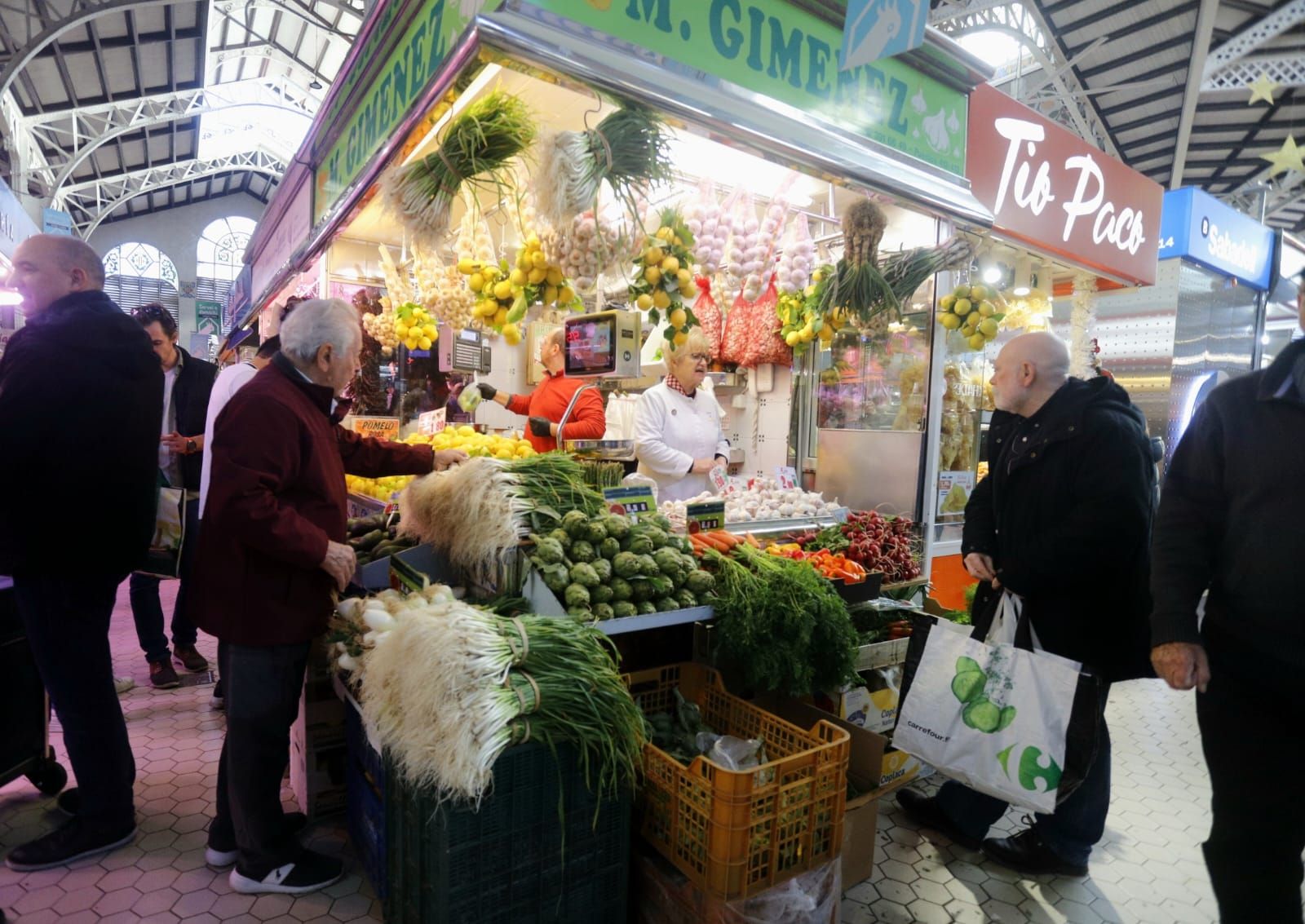 València, a rebosar con las compras de última hora