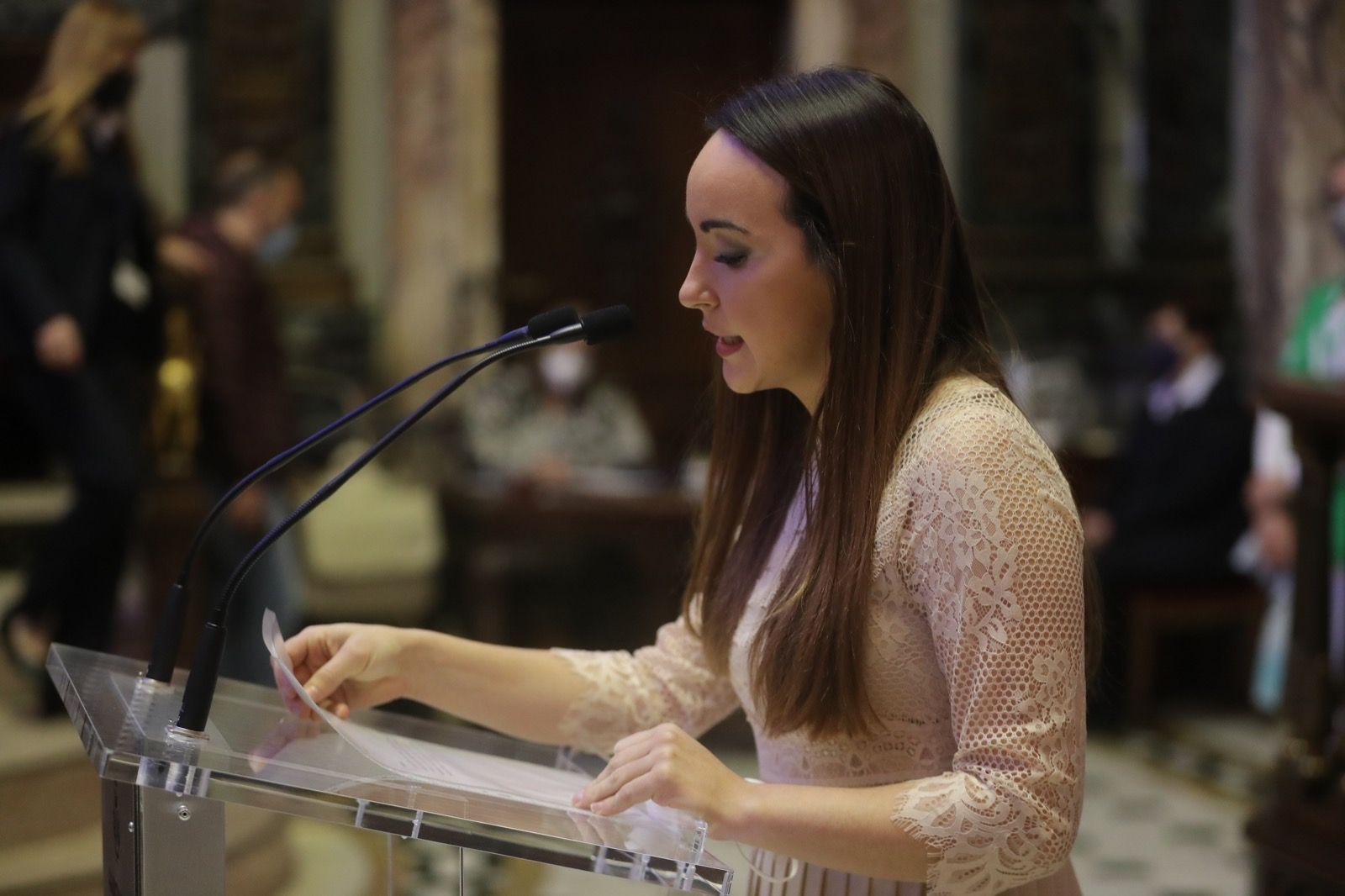 Falleras sin puente. Actividad de Carmen, Nerez y las cortes de 2022 a tres meses de Fallas