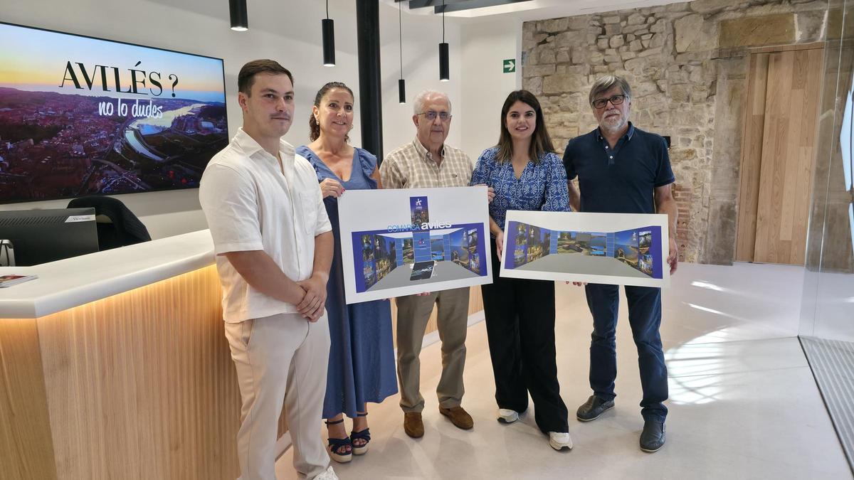 Por la izquierda; Jorge Suárez, Marián González Carbajal, Rafael Alonso, Raquel Ruiz y Alberto Tirador.