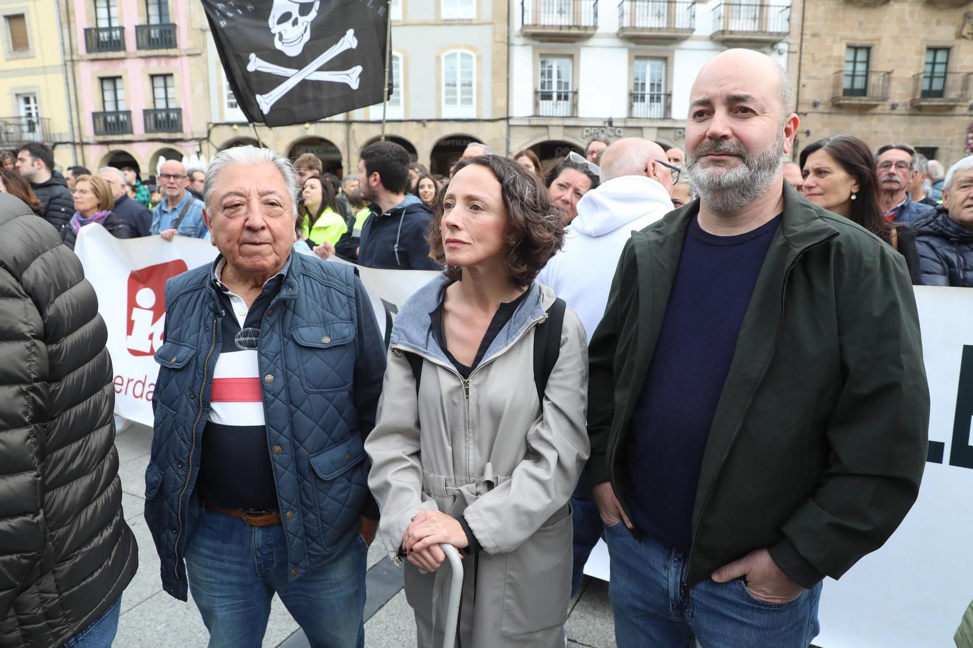 EN IMÁGENES: El avance de la protesta contra la cierre de Saint-Gobain en Avilés