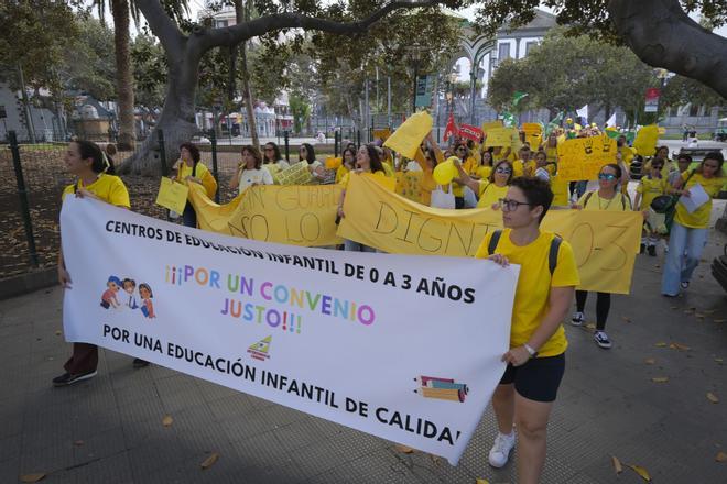 Concentración de trabajadoras de centros de educación infantil (0 a 3 años), en el parque San Telmo